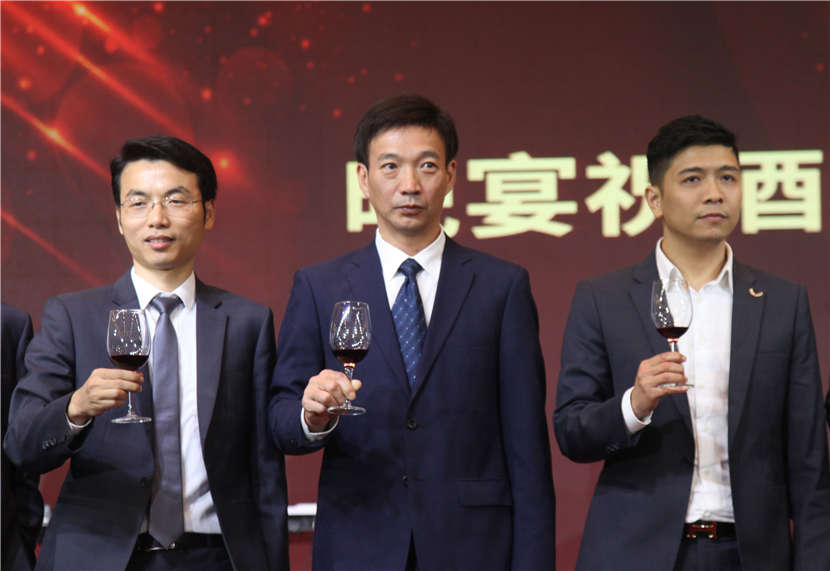 水蜜桃黄色网站
